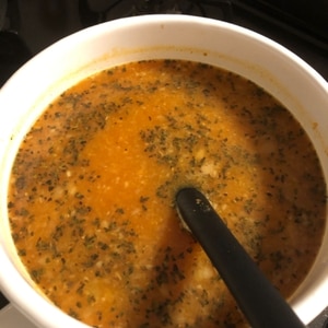 バジルと野菜ジュースで簡単『スープカレーストック』